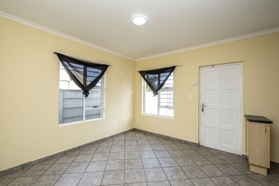 2 Bedroom Property for Sale in Sunset Glen Western Cape